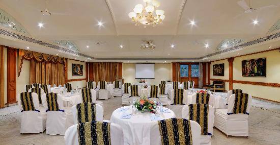 Hotel Amar Villas, Dewas 5